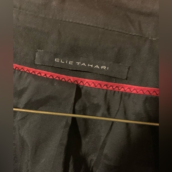 EUC Elie Tahari trench coat Large, snap closures with mandarin collar 99% cotton - Picture 5 of 8